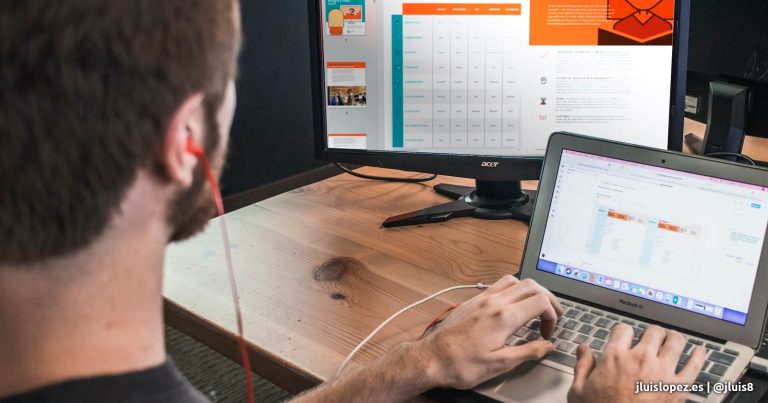 Cómo ganar dinero con un creador de cursos online