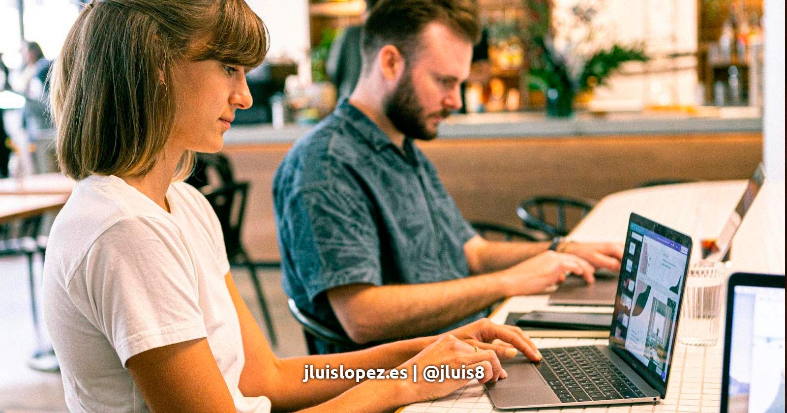 ¿Cómo puede ayudar la Inteligencia Artificial en el marketing digital de los negocios?